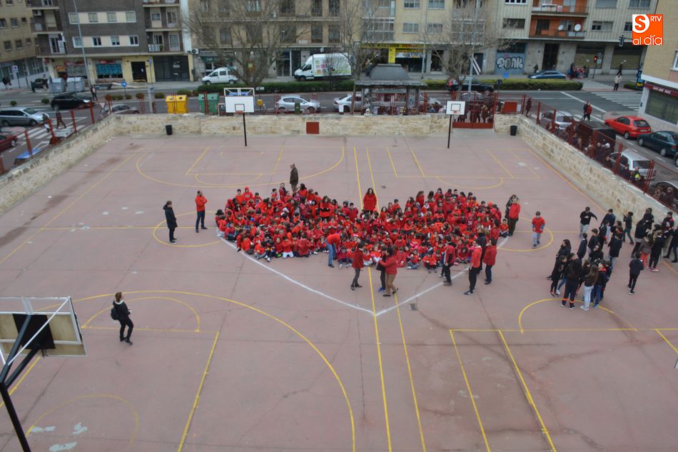 El colegio público Padre Manjón apoya a las personas con problemas de corazón  