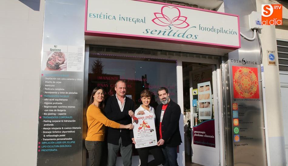 María Martín y Miguel Ángel Vicente (Pyfano), junto a Rubén Moreira y Elena de Uña, en el centro 5 Sentidos. Foto: Alberto Martín