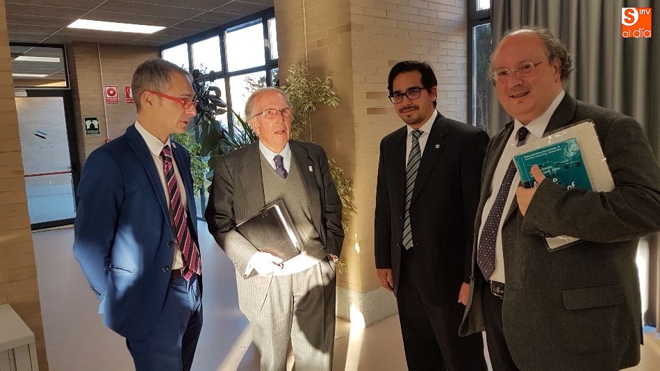 Ricardo Rivero, Marcelino Oreja, Guillermo Boscán y Enrique Cabero, en el colegio mayor San Bartolomé