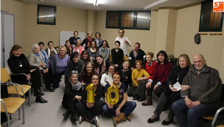 Amucas celebra sus diez años de labor social y solidaria  