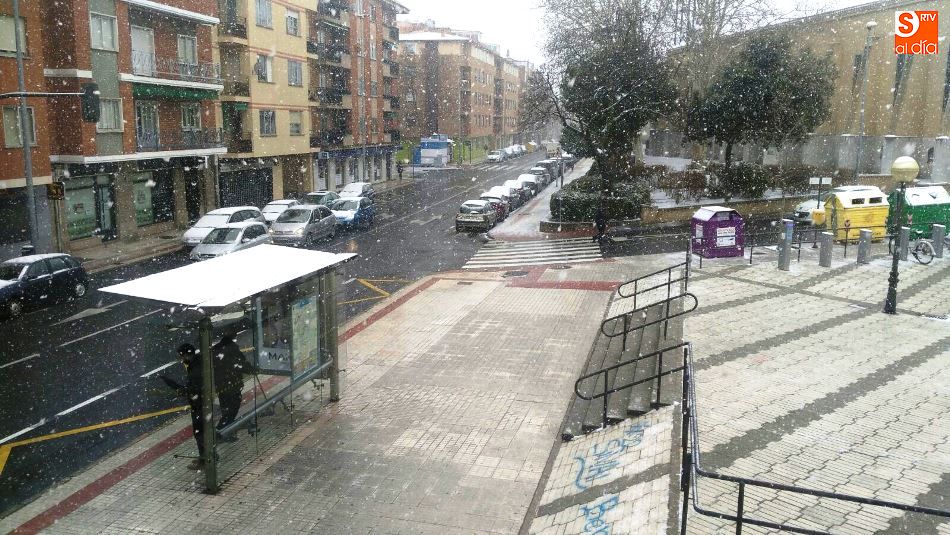 La nieve comenzó a cuajar en torno a las 13.30 horas de la tarde