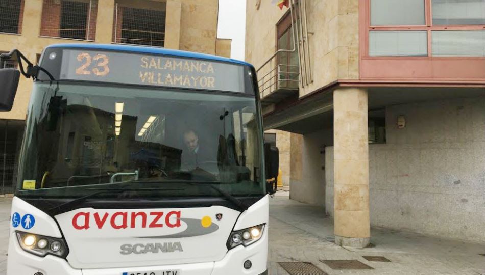 Autobús que realiza el trayecto entre Salamanca y Villamayor