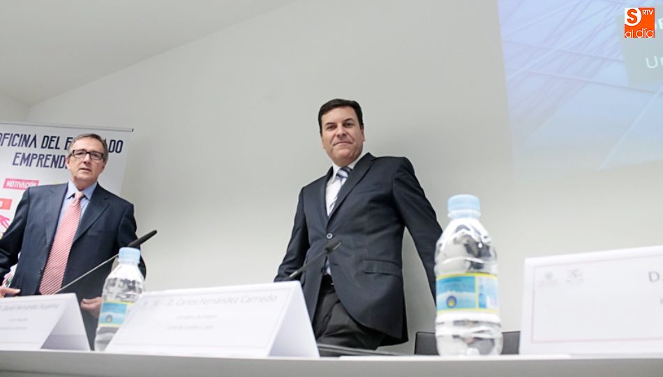 Carlos Fernández Carriedo, en una visita al centro I+D+i en Salamanca