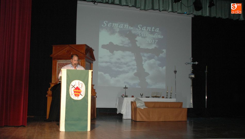 Alberto Moro, presidente de la cofradía durante la presentación de la Semana Santa del pasado año