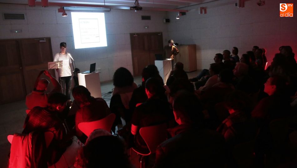 Un momento del acto que se realizó en el salón de actos de la Casa de las Conchas