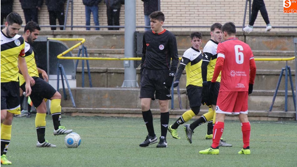 El Helmántico sigue la estela del Salmantino UDS B tras golear al Munibar Pizarrales