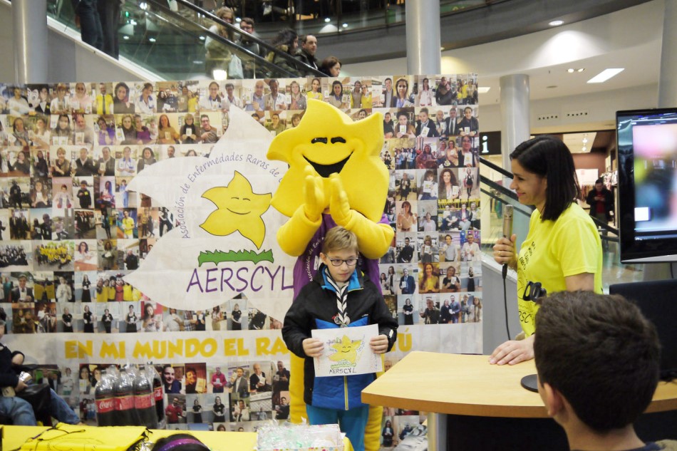 Foto 3 - Fiesta de Aerscyl con la entrega de premios de su concurso de dibujos y cuentos  