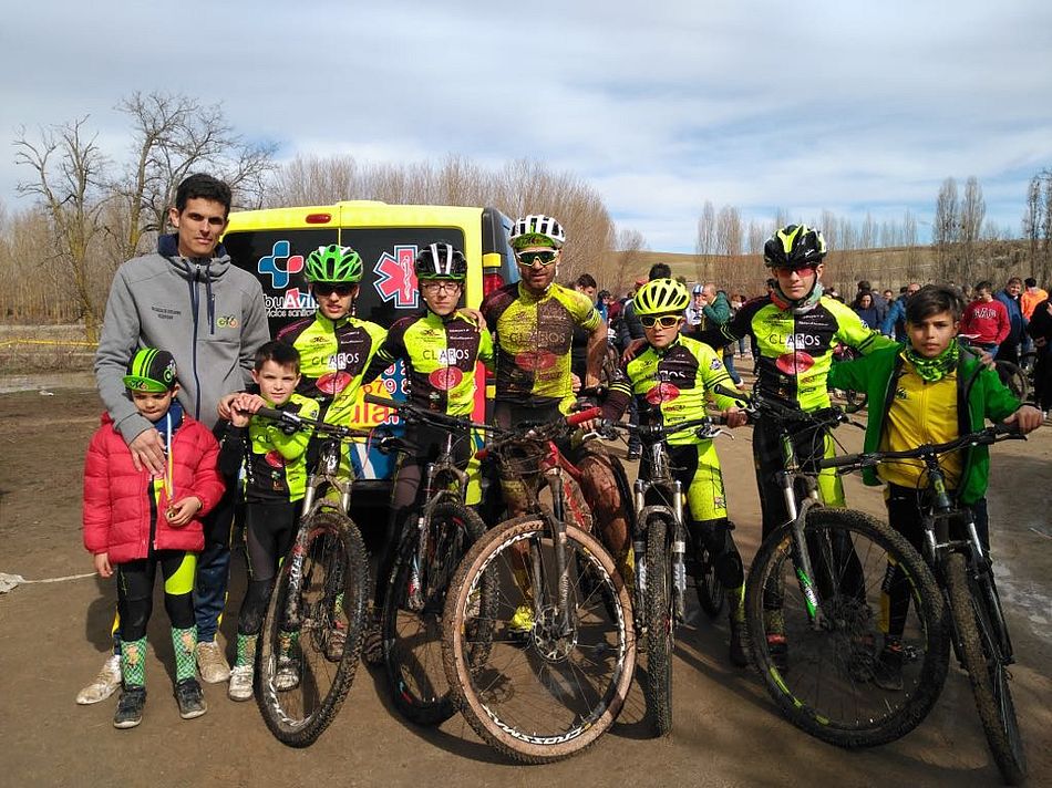 La Escuela Bejarana de Ciclismo afrontó en Crespos la segunda cita del Open de BTT Castila y León Fotos: ECB Ibéricos Guillén