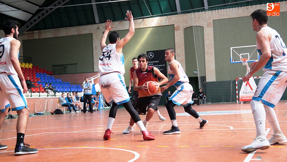 Un momento del partido disputado en el partido de ida en Carbajosa