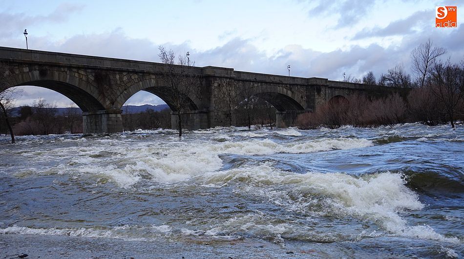 El agua embalsada en la cuenca del Duero aumenta seis puntos la última semana