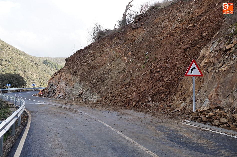 El tramo con más desprendimientos está a pocos metros de Valero