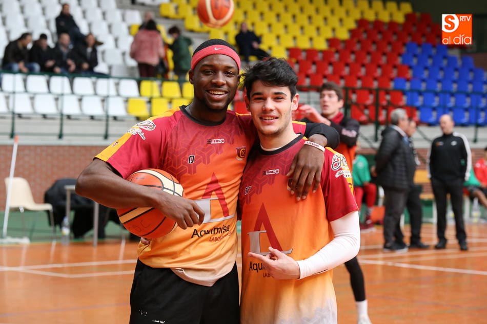 El Aquimisa Carbajosa vence al Venta de Baños con un último cuarto para soñar (91-67)  