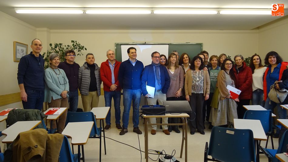 Los trabajadores del centro penitenciario de Topas, en su visita al Centro de Día de Drogodependencias