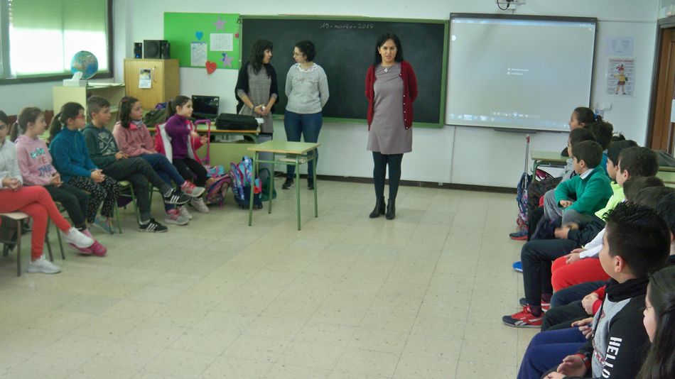 Los escolares aprenden sobre comercio justo en el Día del Consumidor