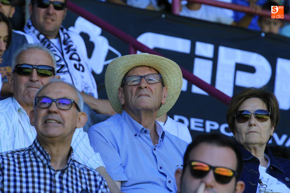 El Salmantino UDS deja escapar vivo al Compostela (1-1) y ahora decidirá San Lázaro