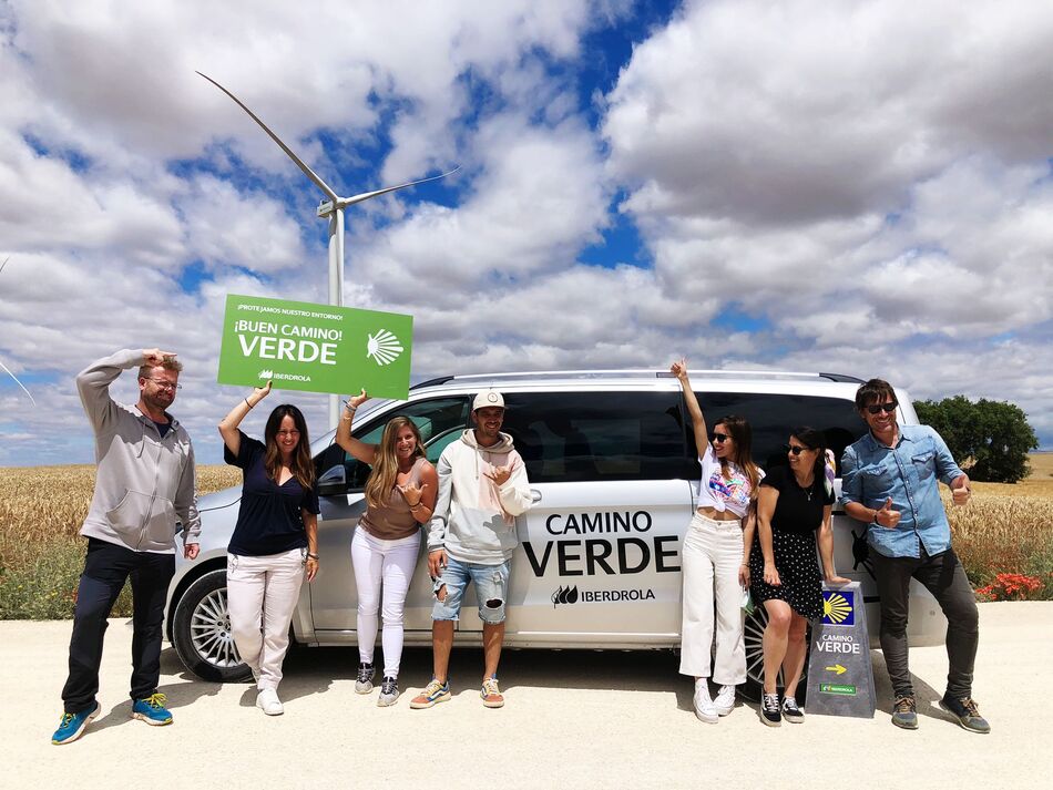 Instagramers especializados en viajes, durante el Camino Verde a Santiago