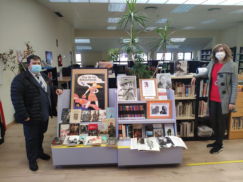 La Biblioteca de Santa Marta recibe el diploma del premio María Moliner por su animación a la...