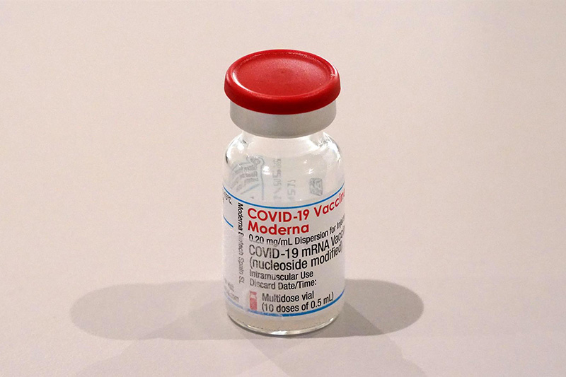 La EMA da el visto bueno al uso de la vacuna de Moderna en jóvenes de 12 a 17 años