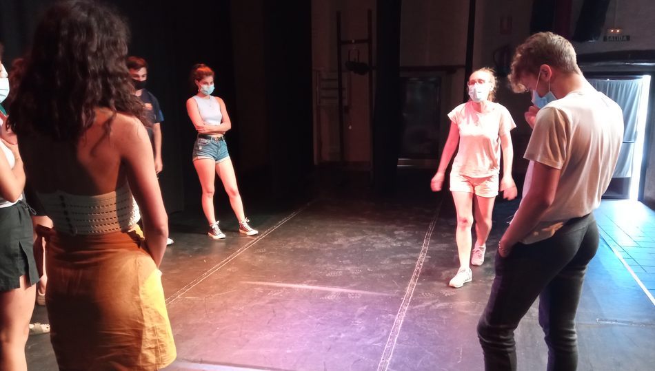 El taller es impartido por la actriz y directora de teatro, Raquel García Sevillano