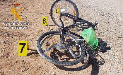 Imagen de archivo de la investigación de un atropello a un ciclista - Ministerio del Interior/Guardia Civil