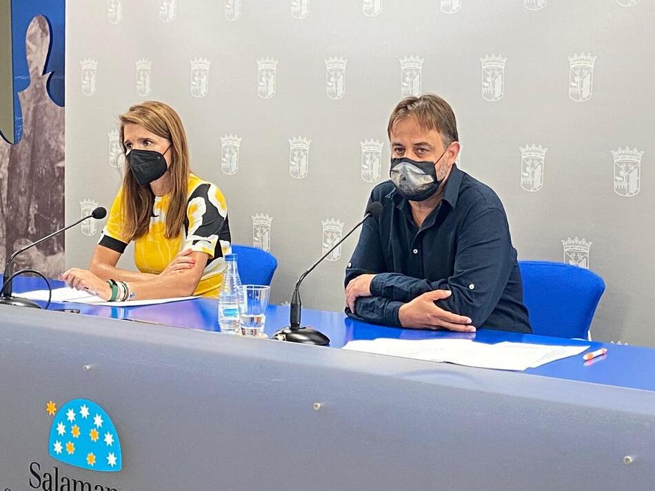 Los concejales Almudena Parres (PP) y Fernando Castaño (Cs)