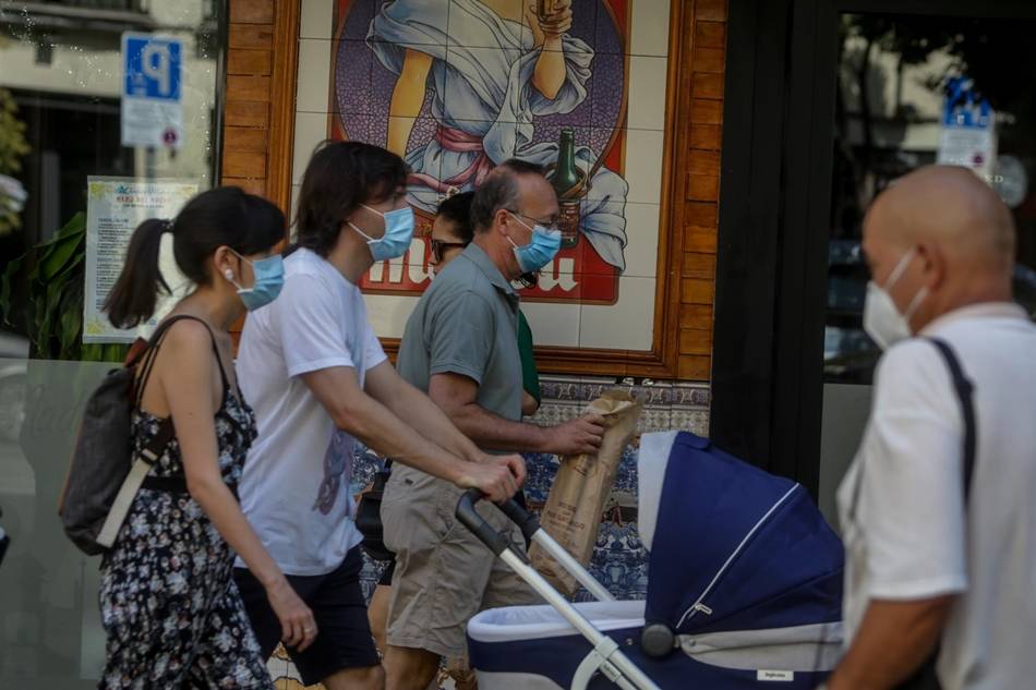 El Ministerio de Sanidad notifica 27.149 nuevos casos de coronavirus, 73 muertes y la incidencia se ...
