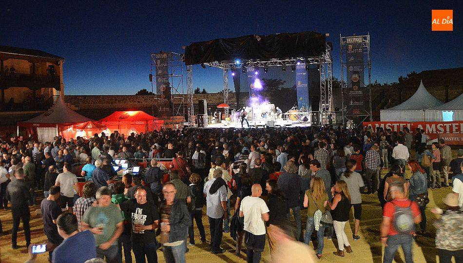 Mascarillas Béjar colabora con la protección del Blues Béjar Festival