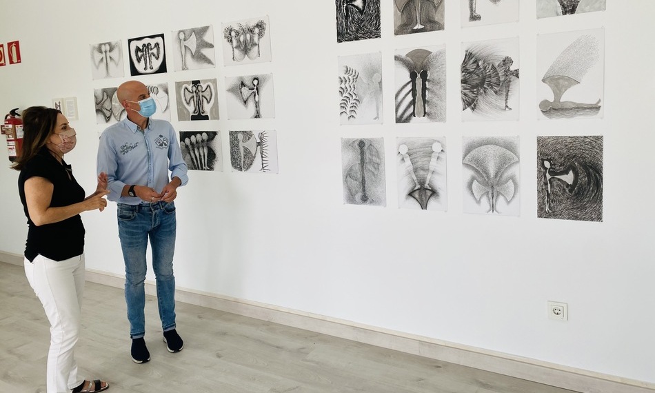 Inauguración de la nueva exposición de Concha Sáez en la Sala Protagonistas de Santa Marta