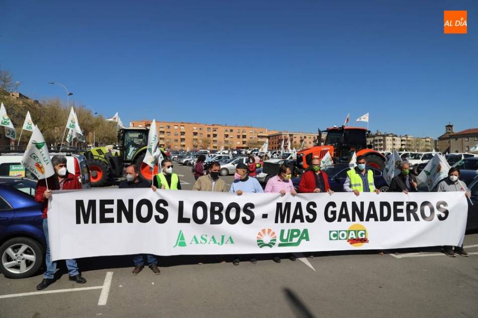 Manifestación de ganadero en el mes de marzo cuando ya solicitaban un mayor control del lobo - Archivo