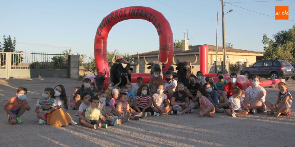 Divertido encierro de carretones para los más pequeños de Majuges  