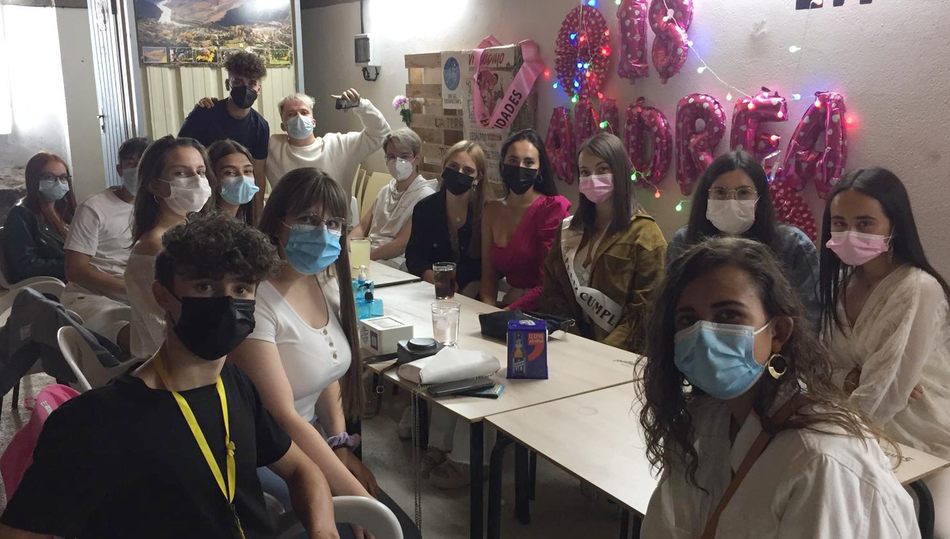 Andrea Garzón de Arribas celebra su mayoría de edad en La Terraza de Vitigudino  