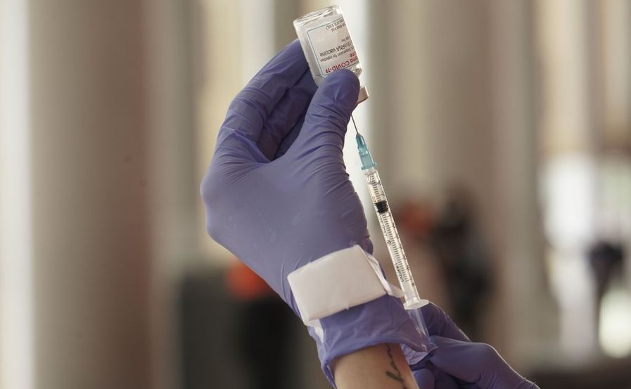 Esta semana la Junta recibe 90.090 unidades de Pfizer-BioNTech y 8.600 de Moderna