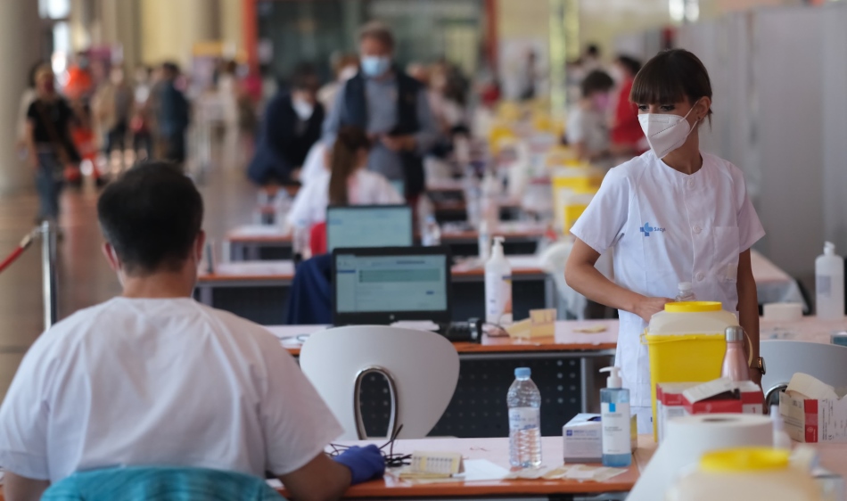 A través de la auto cita, las personas aún sin vacunar y que tampoco hayan sufrido la COVID-19 durante los últimos seis meses podrán solicitar su vacunación