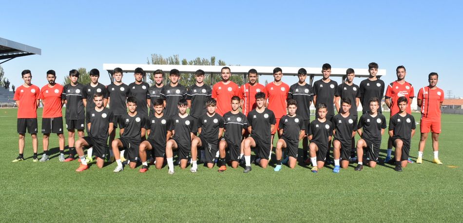 Equipo cadete A de Unionistas, que ha comenzado la pretemporada