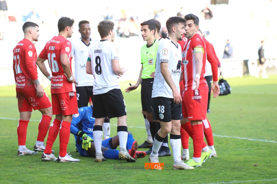 Foto de archivo del partido de liga de la pasada campaña entre Salamanca y Zamora en el Helmántico, que concluyó con empate a uno