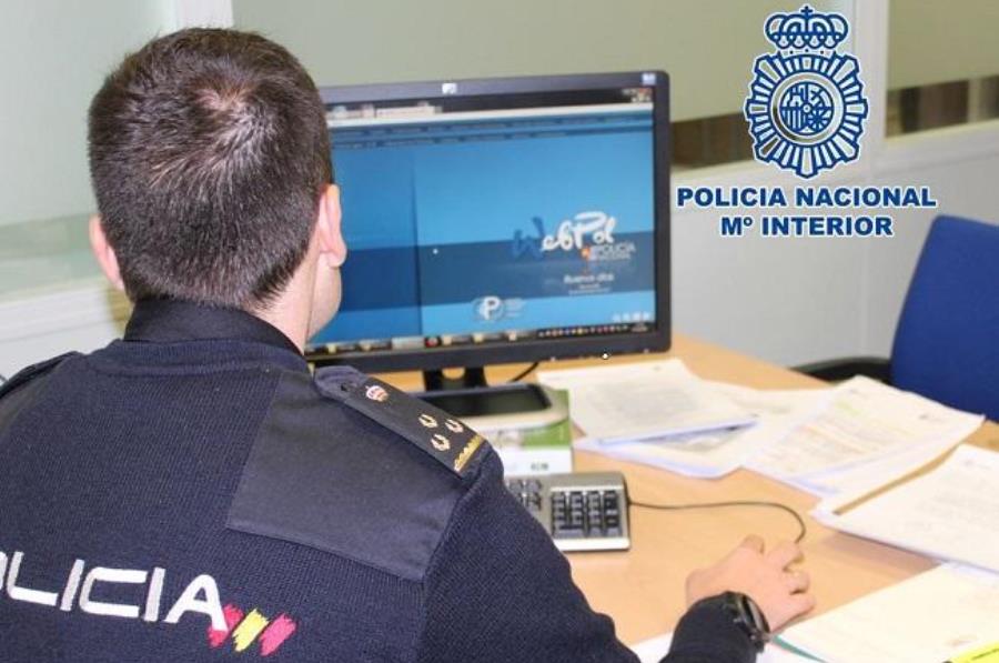 Según ha informado la Policía Nacional, los mensajes pueden presentar ciertas variaciones, pero siempre incluyen un enlace para que la víctima pueda acceder directamente a su banco