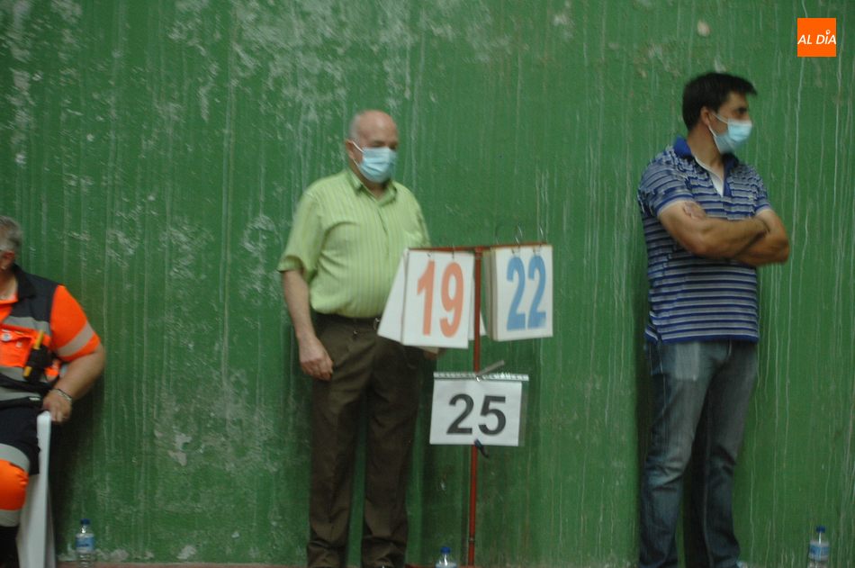 Foto 4 - Víctor y Bikuña vencen en el partido de pelota fin de Ferias de Vitigudino  