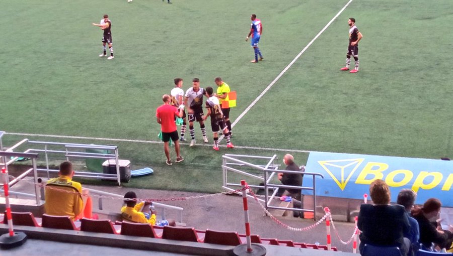 Un cambio de Unionistas durante el partido / Unionistas CF