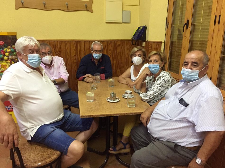 Los vecinos de Cipérez disfrutan de las actuaciones musicales de Armando y  Lorena Santos y David ...