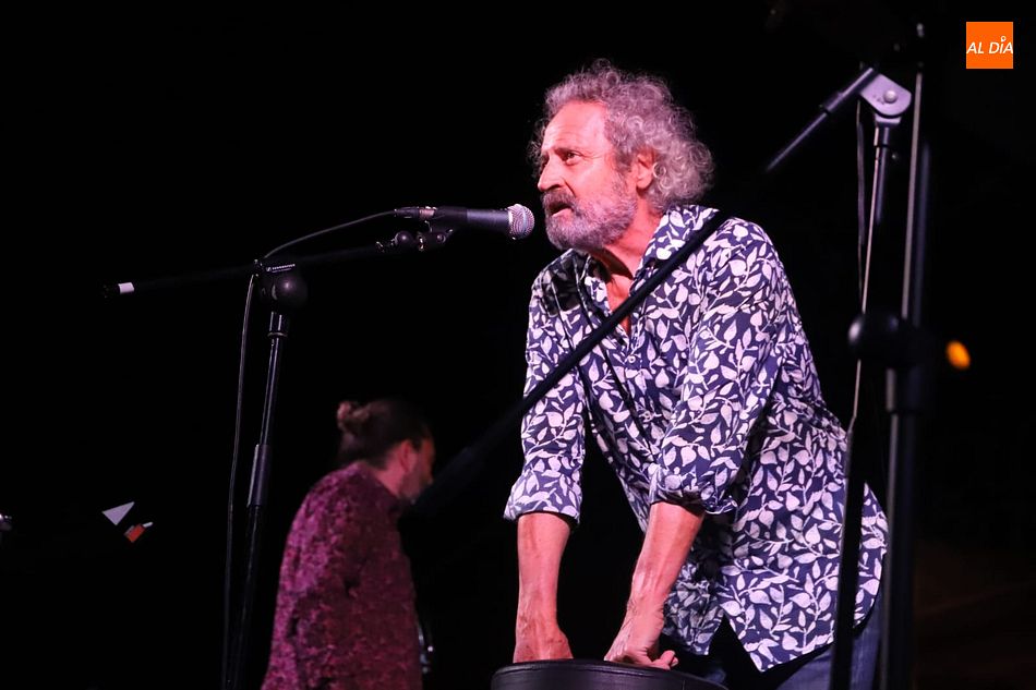 El pianista salmantino Fernando Viñals durante el concierto - Fotos: Lydia González