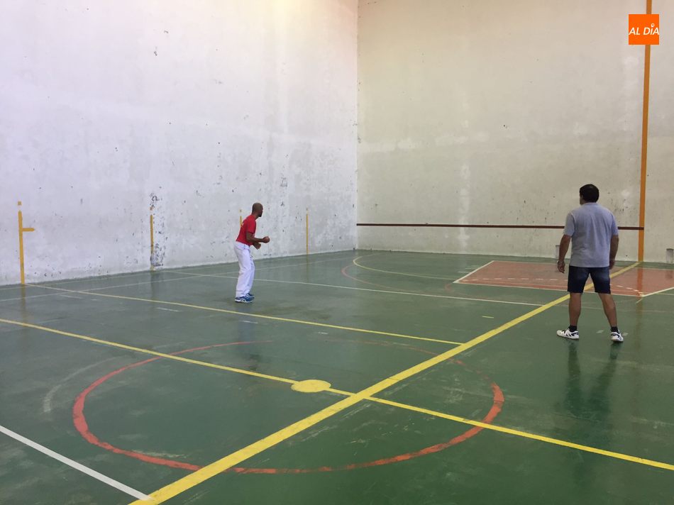 Emocionante jornada de pelota a mano en Aldeadávila  