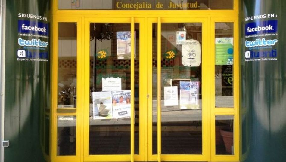 Entrada al Espacio Joven