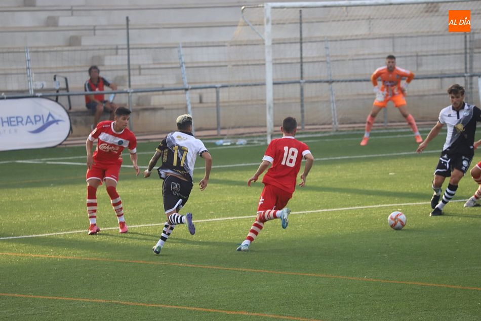 Un encuentro de pretemporada de Unionistas / Lydia González