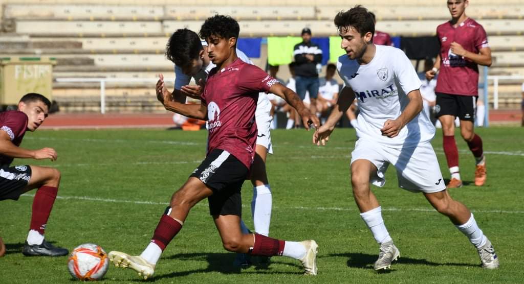 Motos y Mongil, en un Salamanca UDS B - Ribert