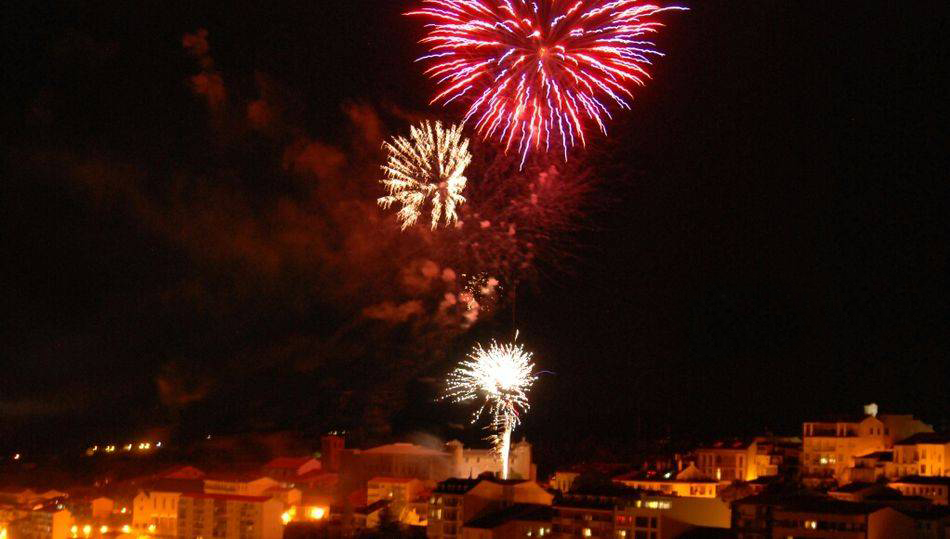 Los festejos finalizarán con un castillo de fuegos artificiales - Archivo