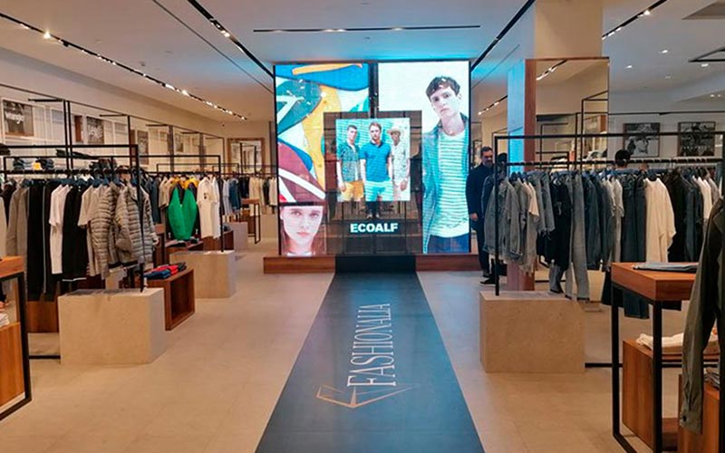 Llega la publicidad al interior de las tiendas con las pantallas de gran tamaño  