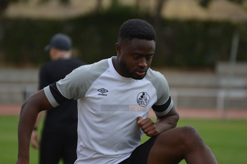 Ibra Keita trabaja en solitario / Carlos Cuervo