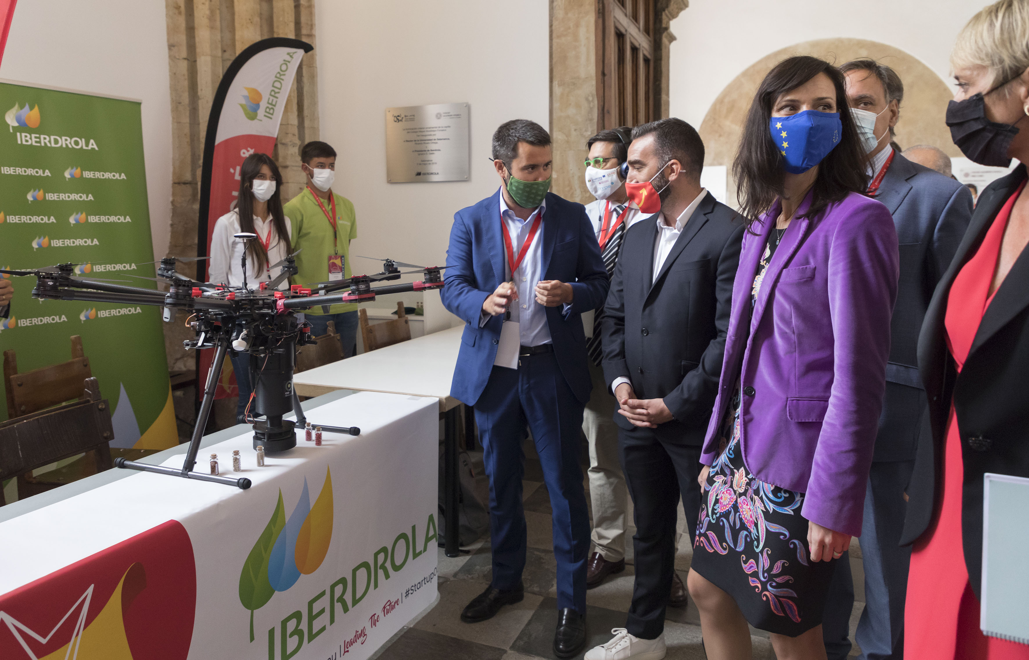 Diego Díaz, responsable global de inversión en empresas tecnológicas de Iberdrola; Francisco Polo, alto comisionado para la España Nación Emprendedora; Mariya Gabriel, comisaria europea de Innovación, Investigación, Cultura, Educación y Juventud, y Carme