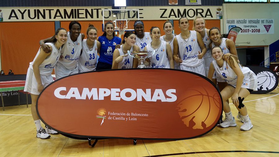 El Avenida, con el título / CB Avenida