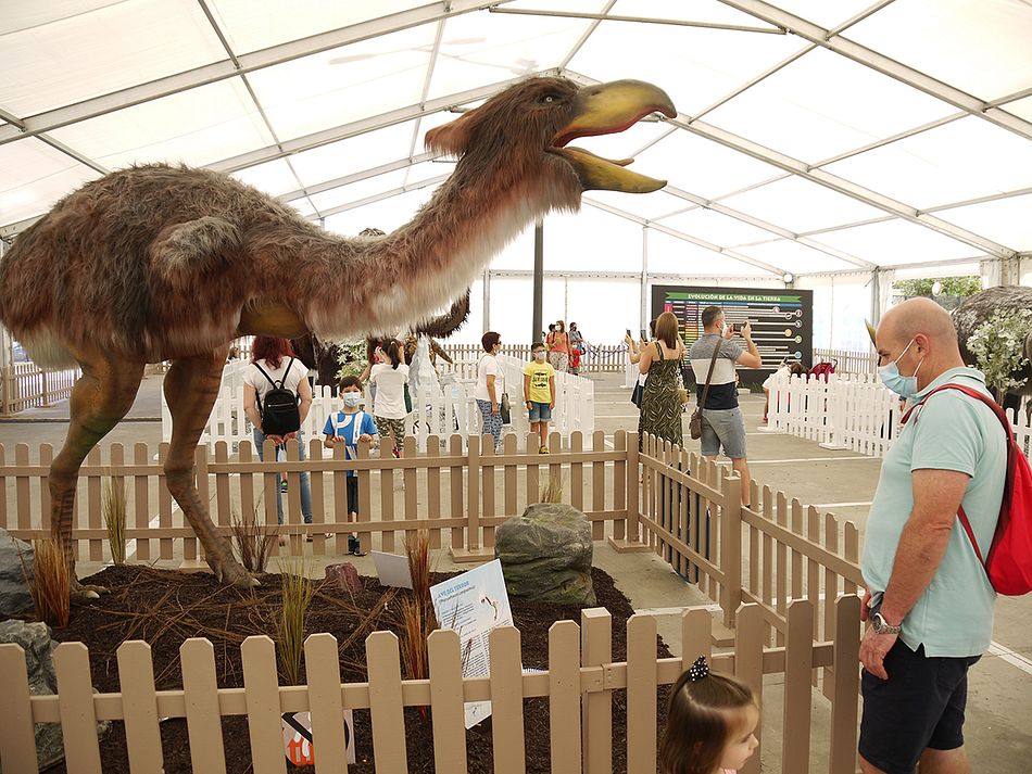 La exposición de la Edad del Hielo ya está disponible en el CC El Tormes